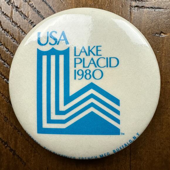 Vintage USA OLYMPICS LAKE PLACID New York 1980 Pinback Button Made in USA - Picture 1 of 2